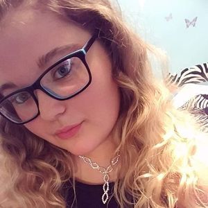 Meet your Posher, Tabitha